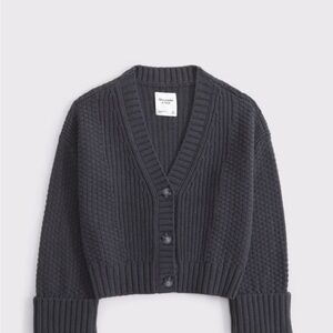 Abercrombie & Fitch Cardigan Sweater